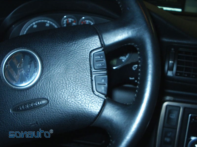 Volkswagen PASSAT (radio CD y manos libres bluetooth)